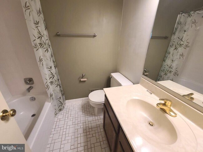 Building Photo - 8812 Danewood Dr