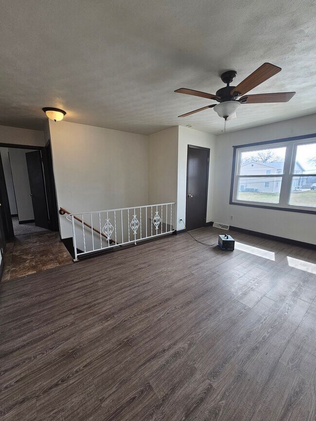 Building Photo - 3610 Central Ave