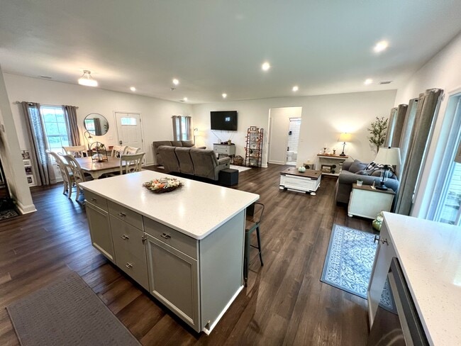 Building Photo - 51 Patrick Ct