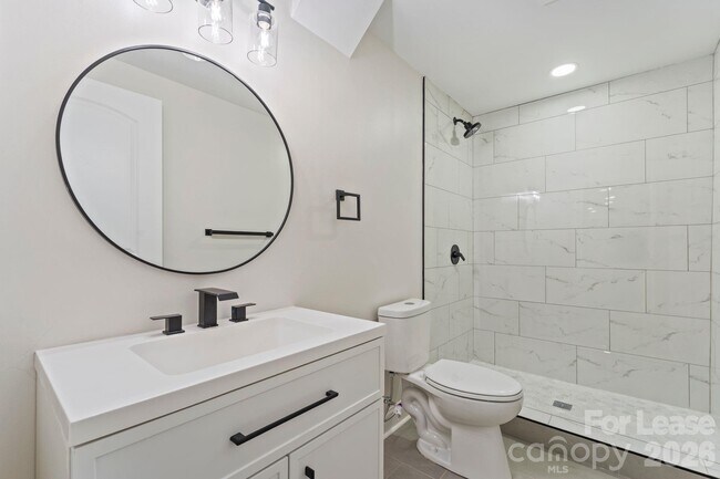 Building Photo - 612 Westway Dr