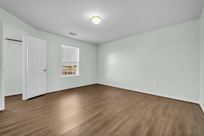 Building Photo - 21611 Mt McKinley Way