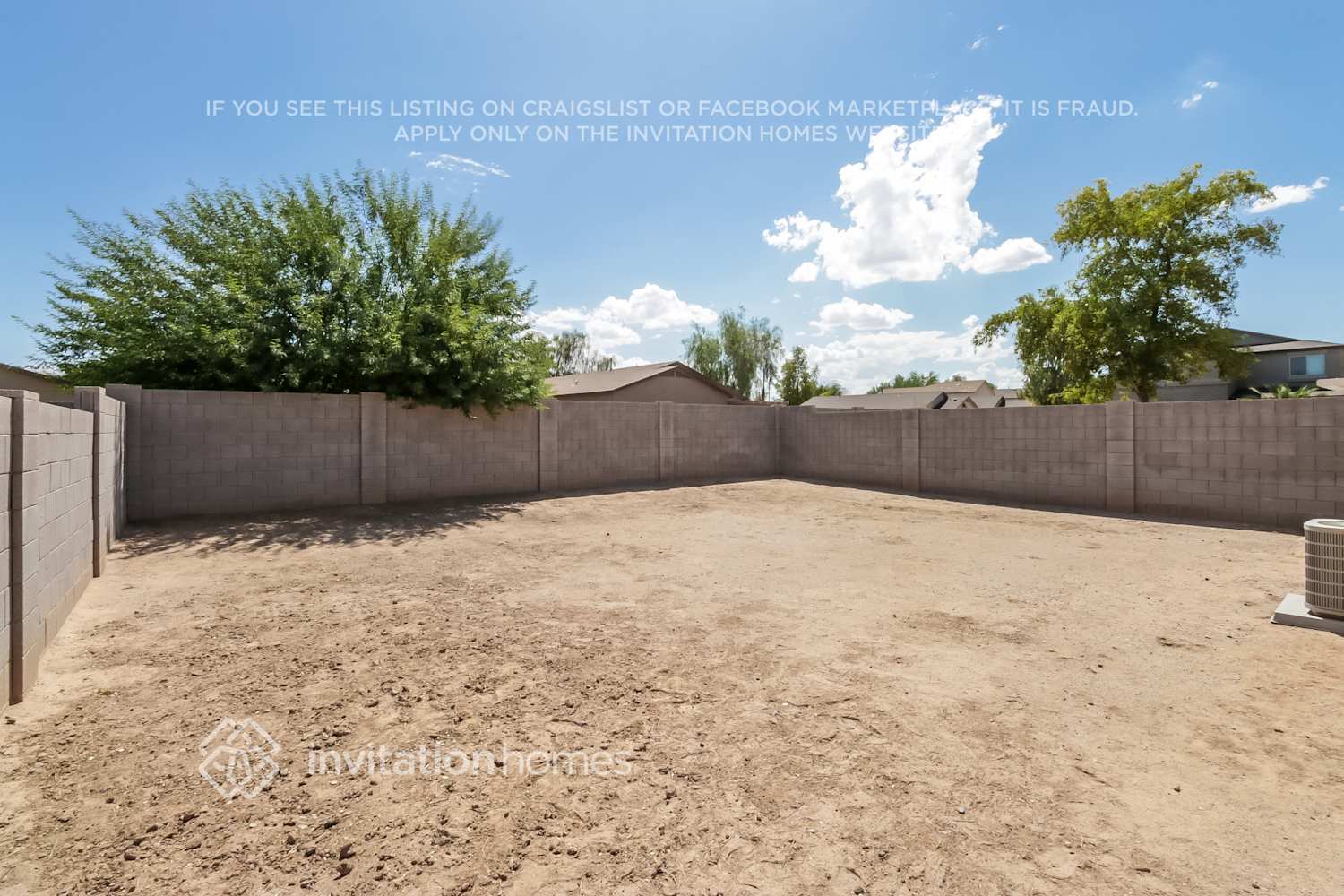 Building Photo - 1715 E Desert Moon Trail