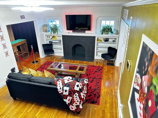 Building Photo - Charming Cleveland Heights Home in Prime Location
