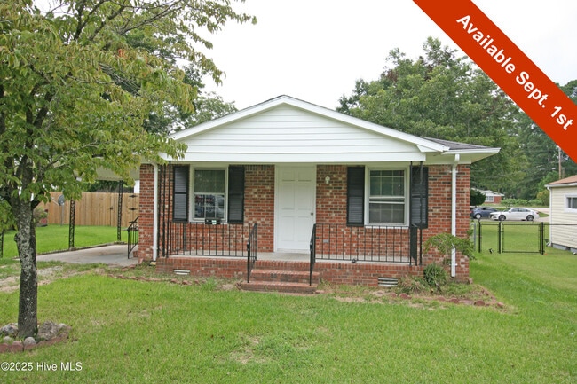 Primary Photo - 1329 Hazel Ave