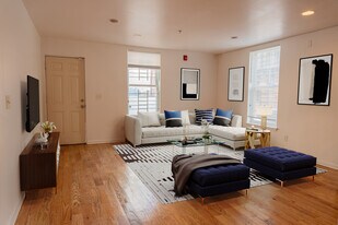 Building Photo - 1811 W Berks St
