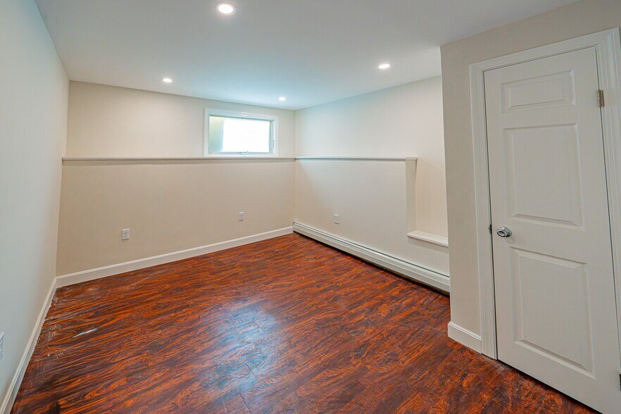 Building Photo - 13 Buena Vista St