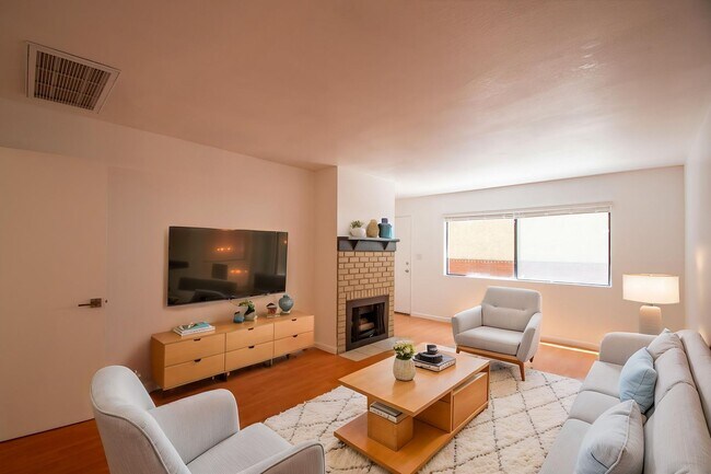 Interior Photo - 5617