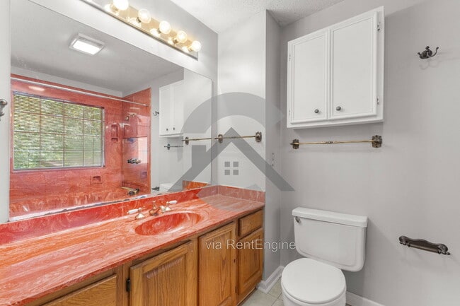 Building Photo - 16 Scarlet Maple Ct