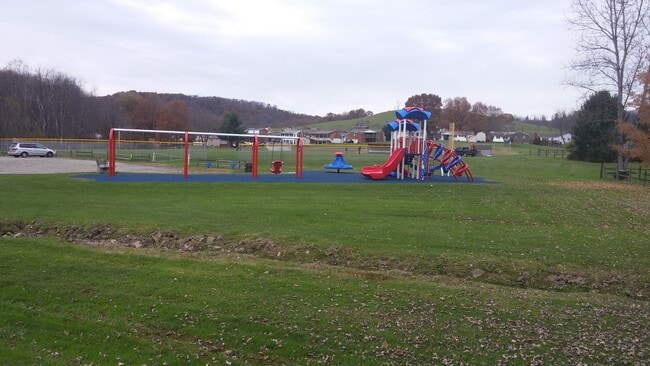 Great location, right next to community park and fields. - Parkridge Dr
