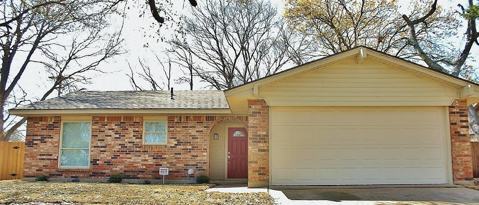 Primary Photo - 302 Linkwood Dr