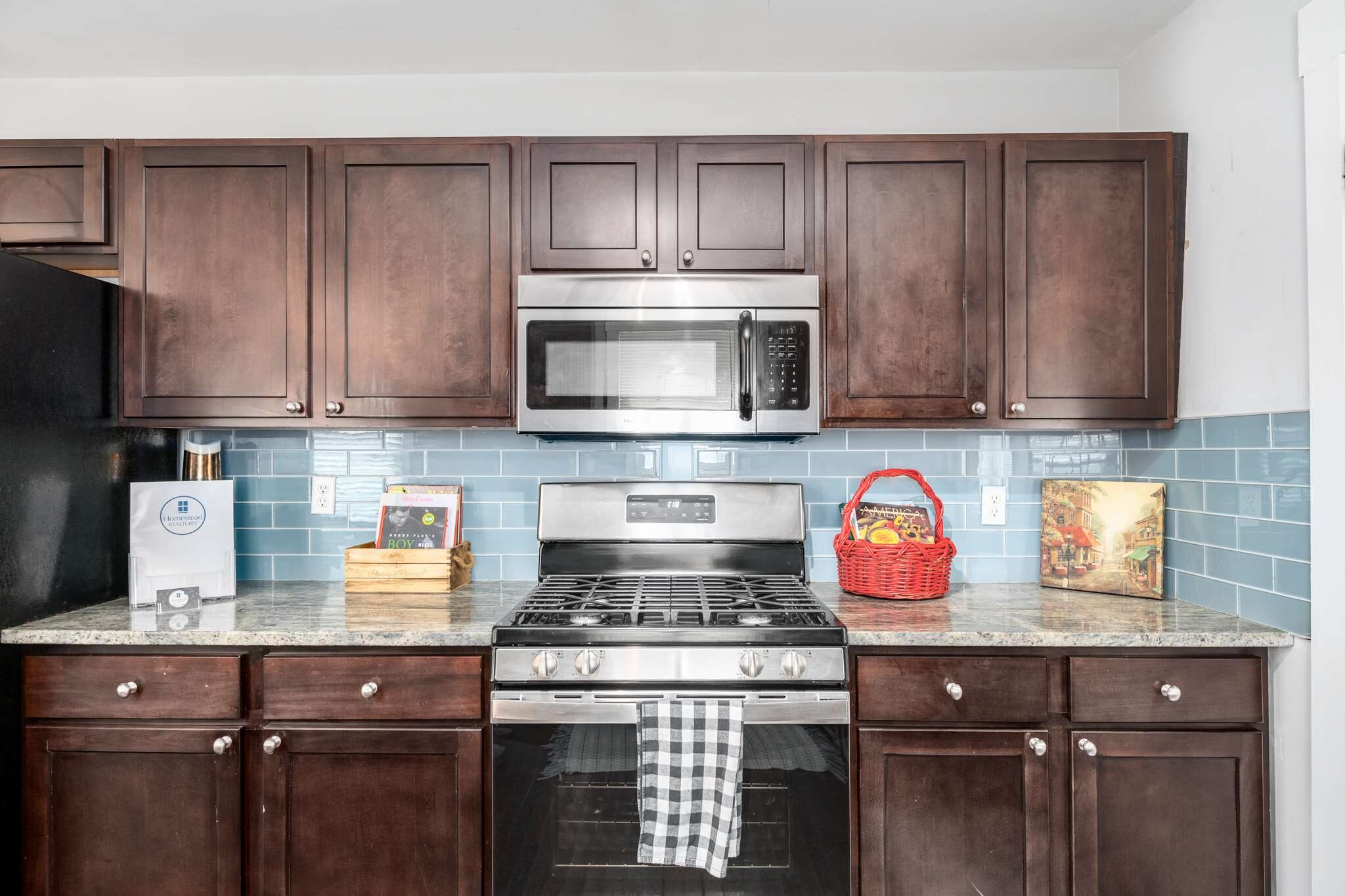 Building Photo - 2046 Settle Cir SE