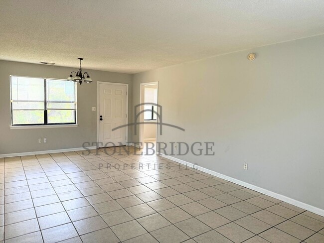 Building Photo - 2 bed, 1.5 bath townhome in Helena