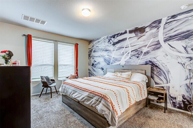 Building Photo - 7314 Saddle Tree Dr