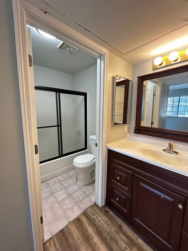 Building Photo - AVAILABLE NOW - Beautiful Condo in the Heart of Vibrant San Diego!