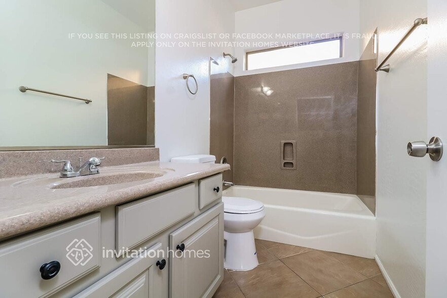 Building Photo - 16174 W Hilton Ave