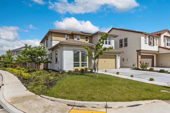 Building Photo - 10068 Carinata Dr