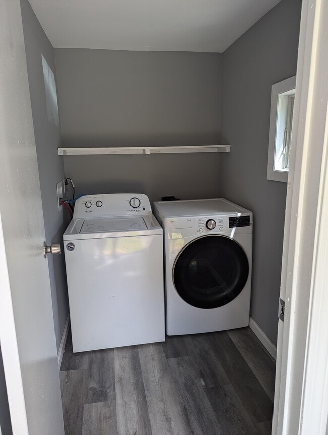 Building Photo - 44 Boston Post Rd