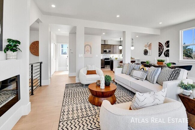 Building Photo - 6643 W 52nd Dr