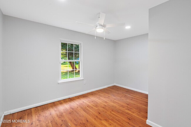 Building Photo - 61 Berkshire Dr