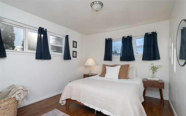 Building Photo - Classic Fairhaven Location 2 bed 1 bath ho...