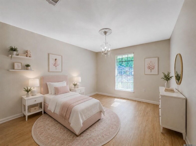 Building Photo - 4941 Pine Hill Dr
