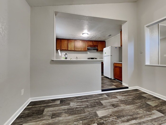 Building Photo - 5150 Corsair Ave