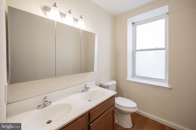 Building Photo - 1501 W Allegheny Ave