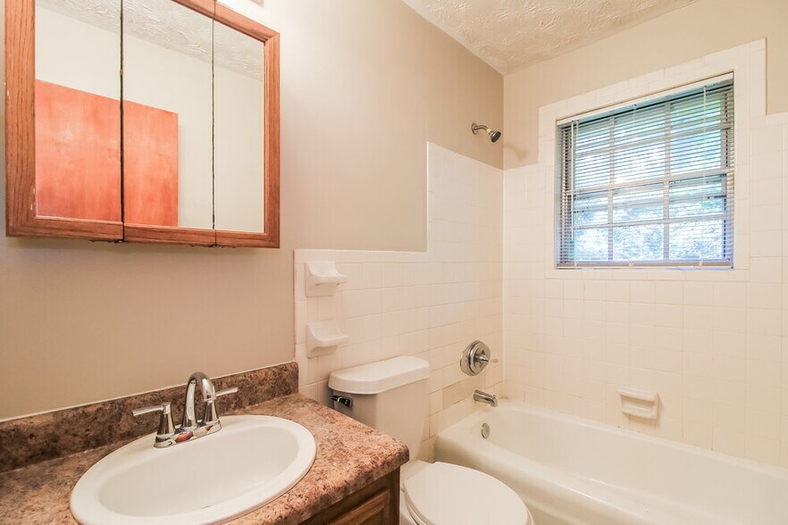 Building Photo - 2725 Westford Ct SW