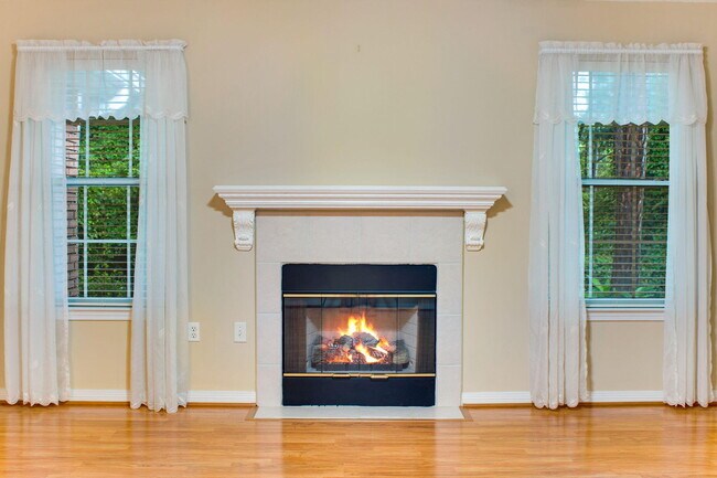 Building Photo - 366 Bay Tree Dr