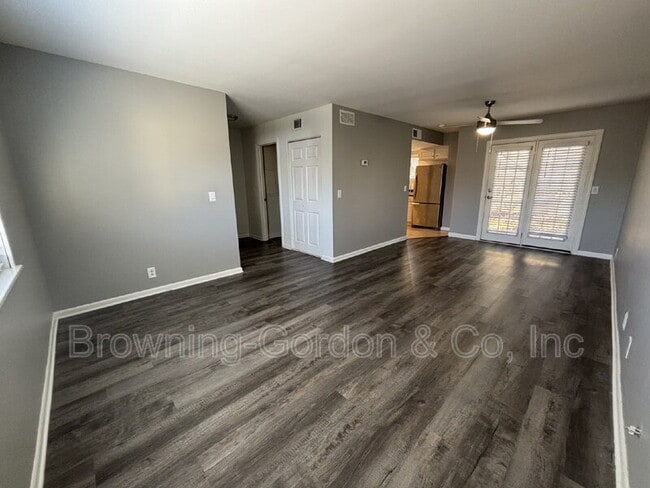 Building Photo - 419 Summit Ridge Pl