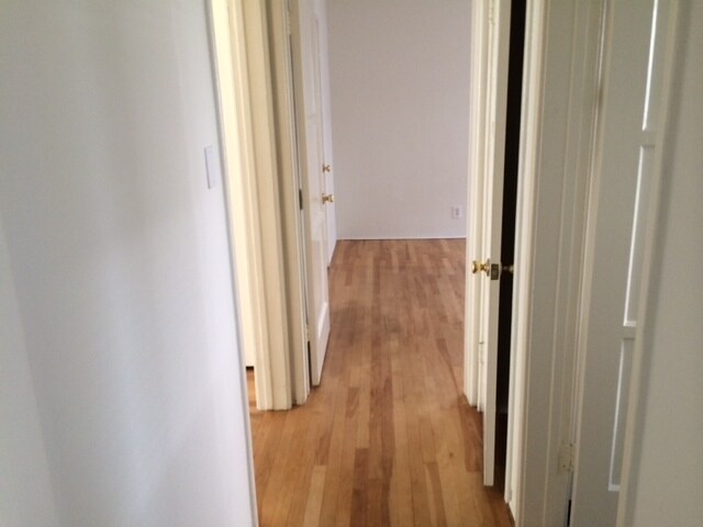 Building Photo - 609 Kelton Ave