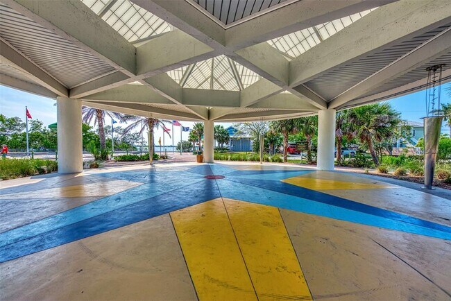 Building Photo - 2400 N Beach Rd