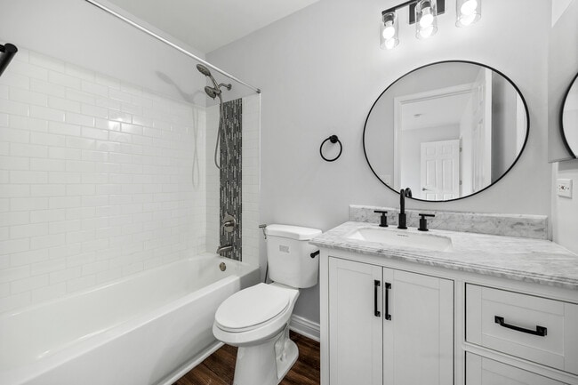 Building Photo - 17578 Gilbert Dr