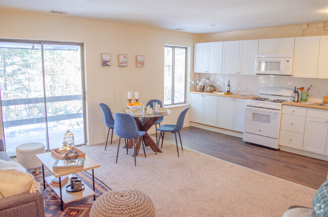 Building Photo - 3140 US-209
