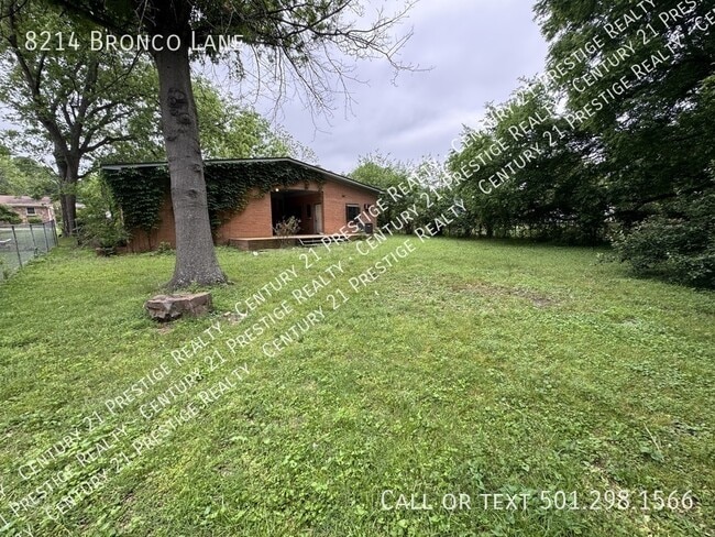 Building Photo - 8214 Bronco Ln