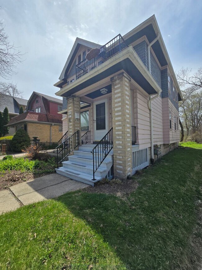 Building Photo - 3619 N Morris Blvd