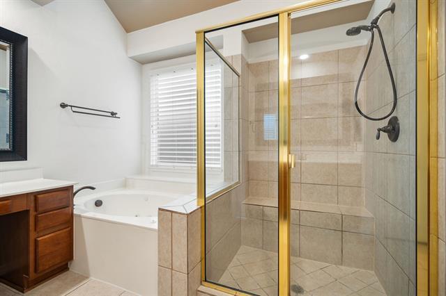 Building Photo - 15801 Waterview Dr