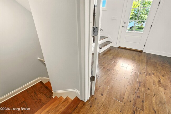 Building Photo - 8707 Featherbell Blvd