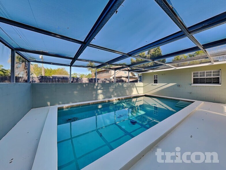 Building Photo - 616 Leisure Ave