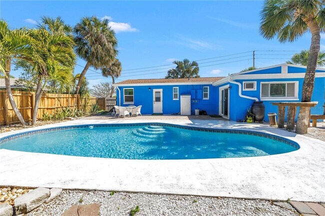 Building Photo - 6892 Gulf Winds Dr