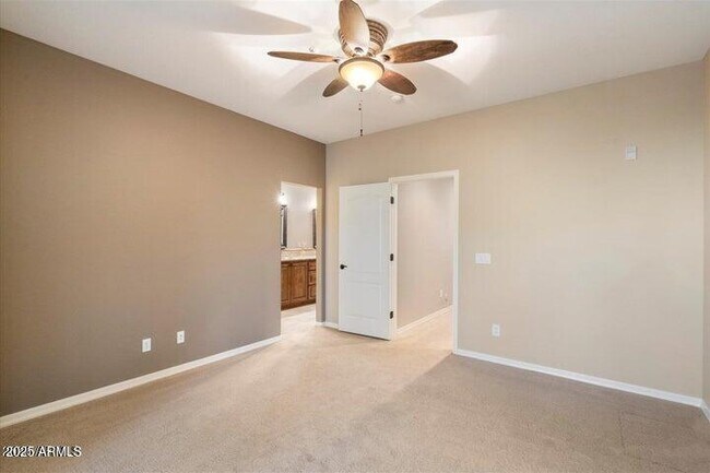 Building Photo - 6940 E Cochise Rd