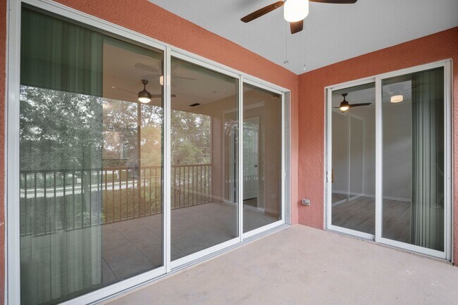 Building Photo - ANNUAL RENTAL - 3 Bedroom, 2 Bath w/ Garag...