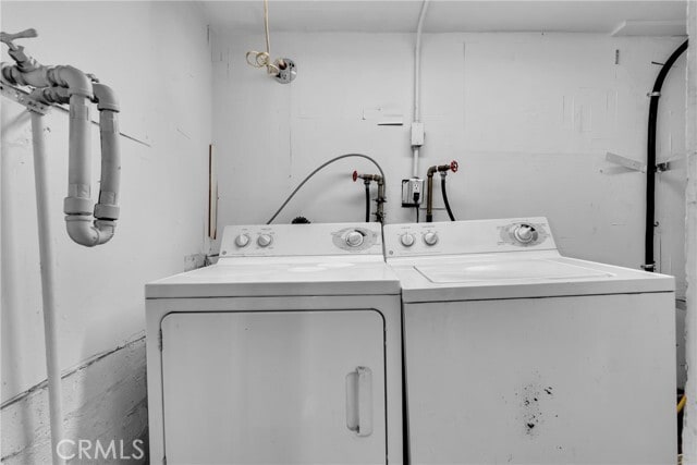Building Photo - 144 N Mountain Trail
