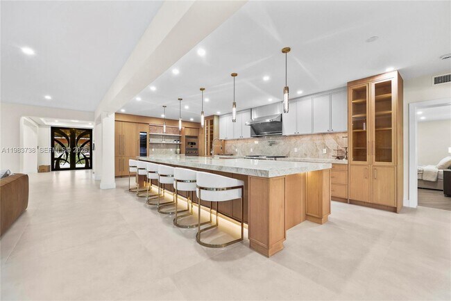 Building Photo - 3320 SW 121st Ave