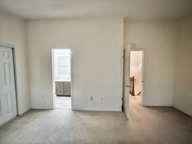 Building Photo - 17120 Briardale Rd