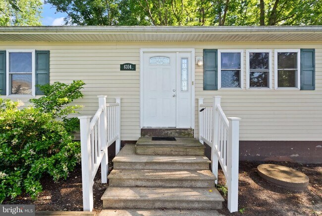 Building Photo - 6314 Foster Rd