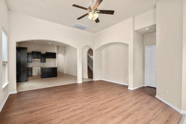 Building Photo - 25426 Saddlebrook Champion Way