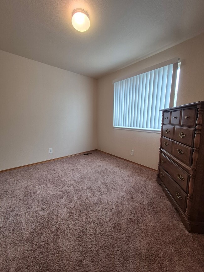 Building Photo - 3428 E 106th Ct