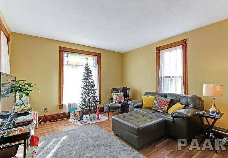 Building Photo - 313 W Thomas St