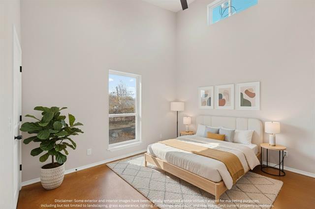 Building Photo - 1471 W Kaufman St